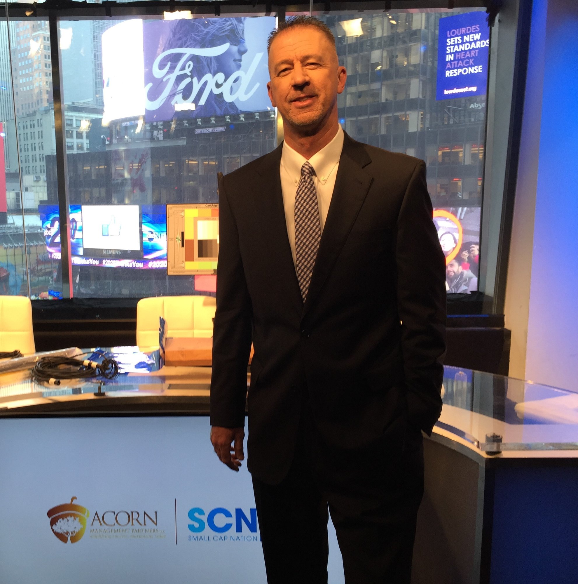 GLOWE NYSE Picture
